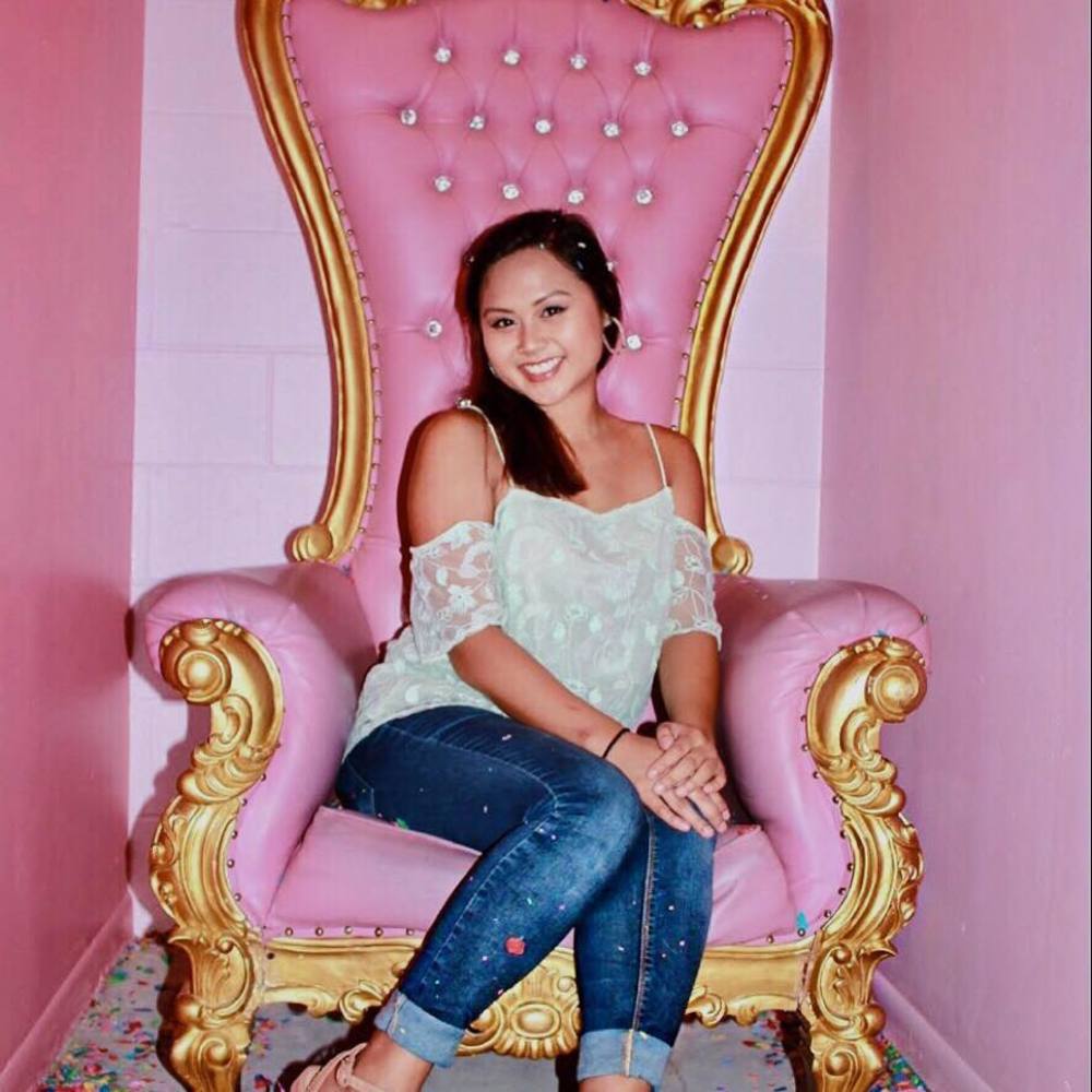 Meet your Posher, Joelle